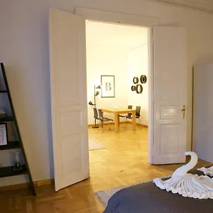 Five Season's Apartamento