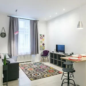 Ella Apartamento